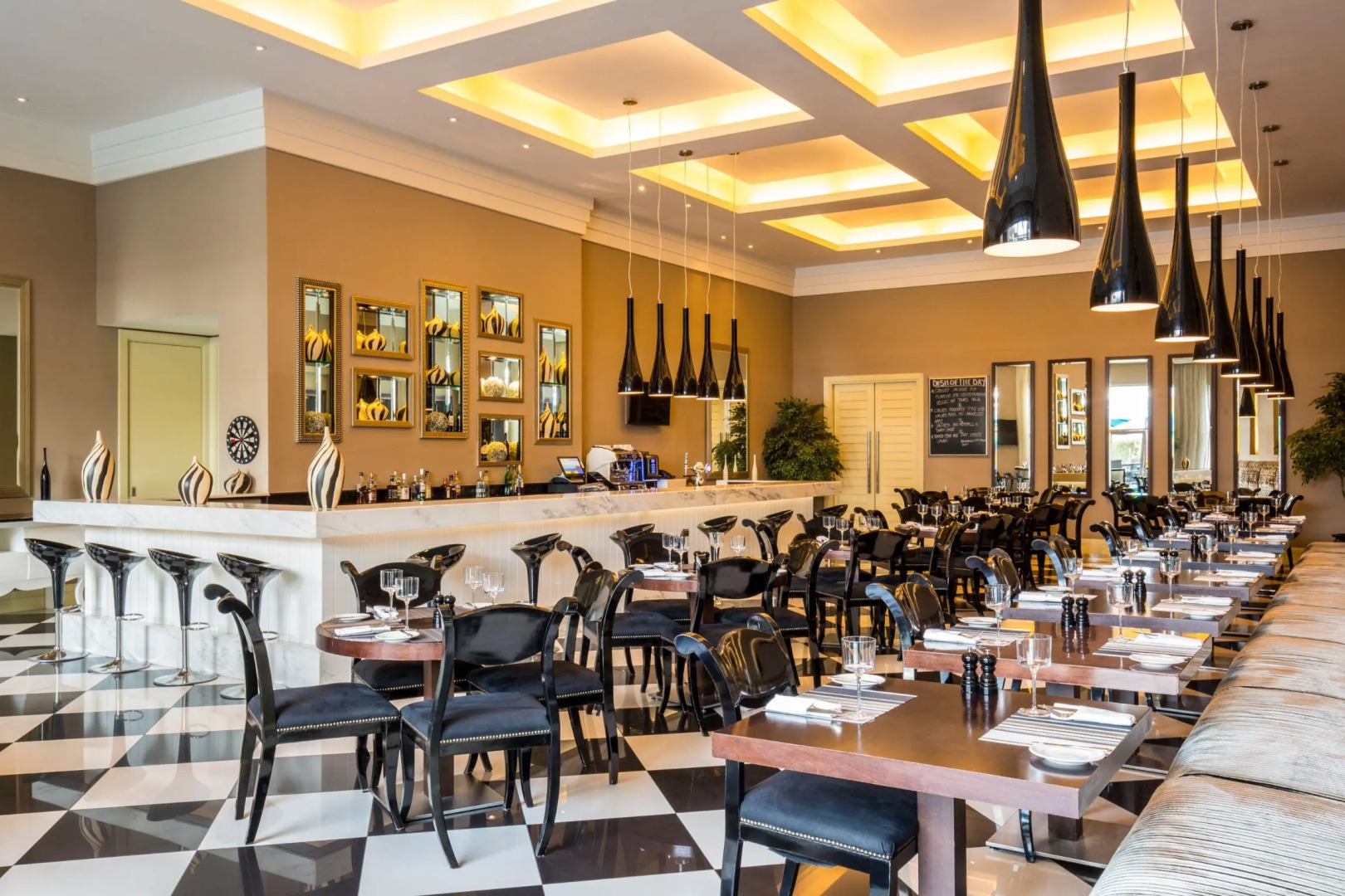 Отель ibis Deira Creekside Dubai