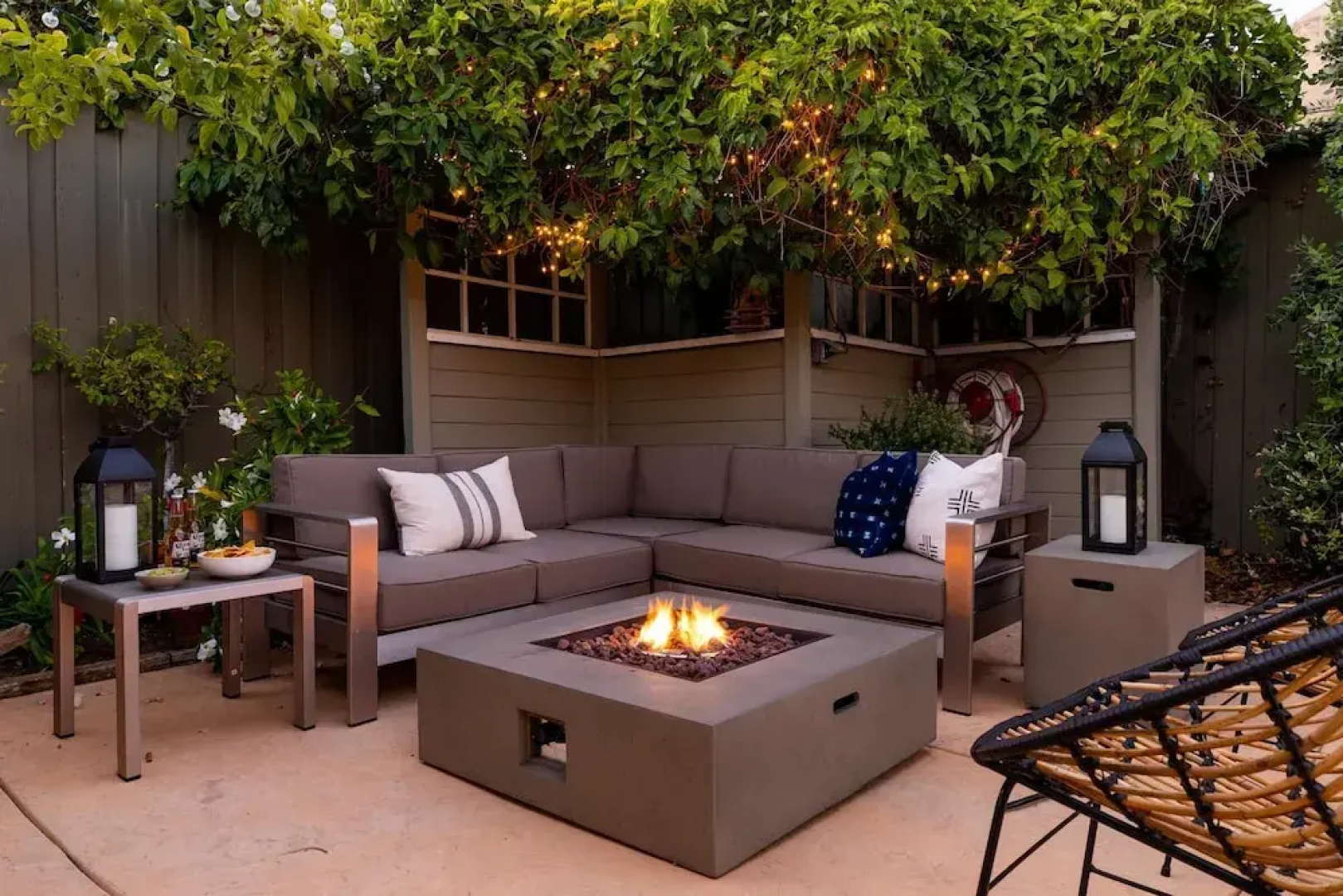 Sebastian by AvantStay | Malibu Home w/ Pool, Hot Tub & Ocean Views - Sleeps 16