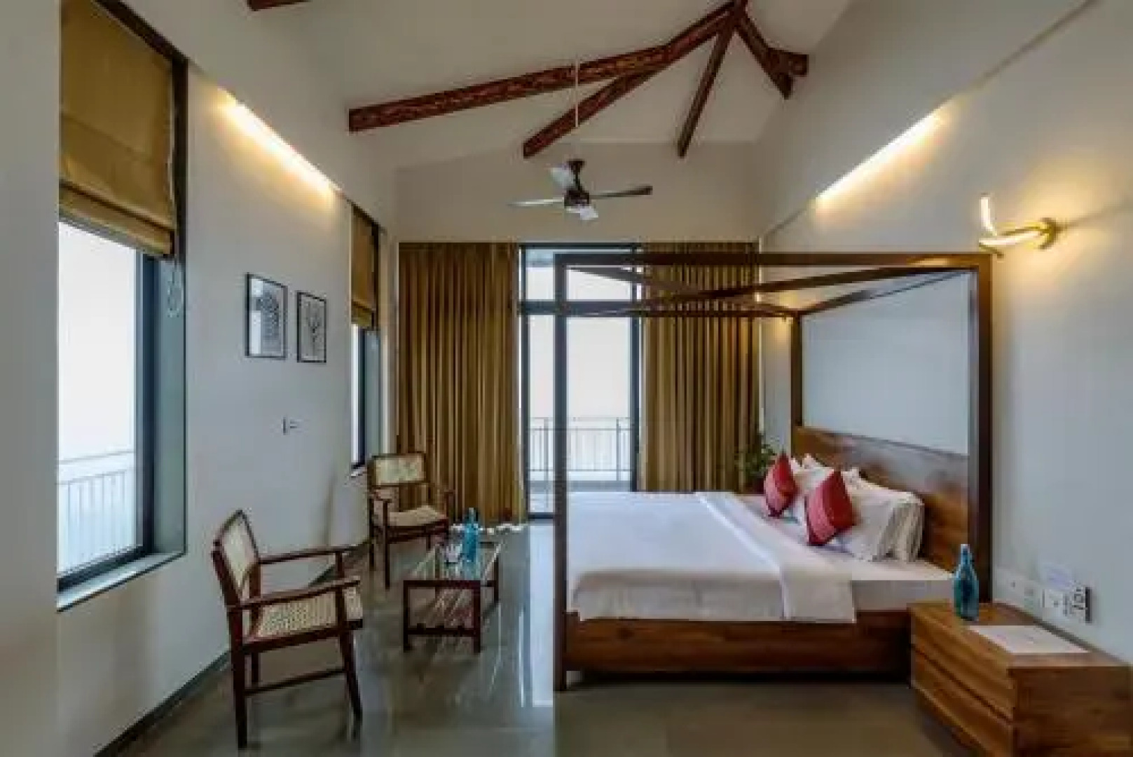 SaffronStays Falcon Hill, Lonavala - luxury villa with infinity pool near Lion's Point