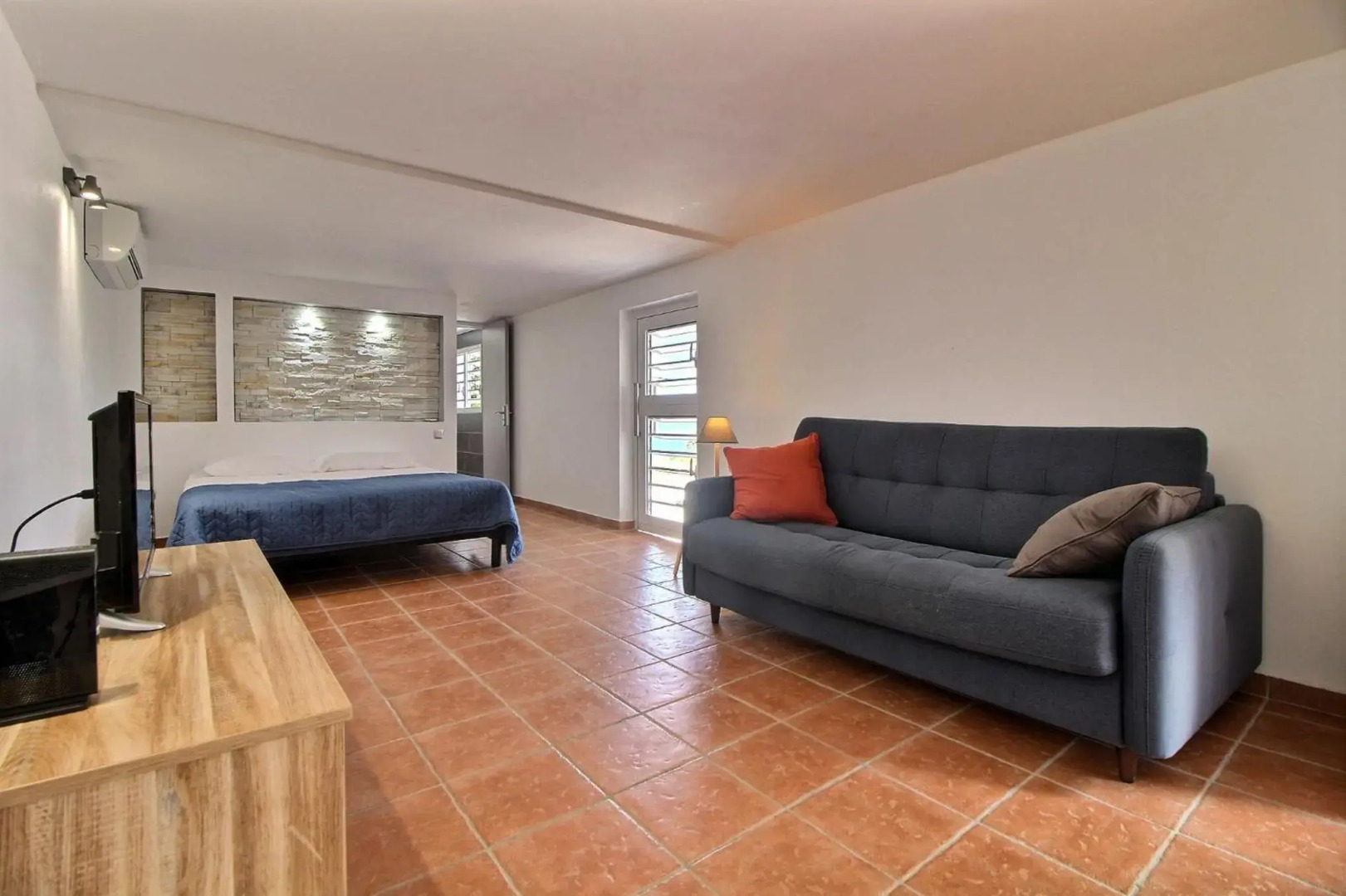 Appartement THOMANA , jacuzzi privé, plage à 200 m