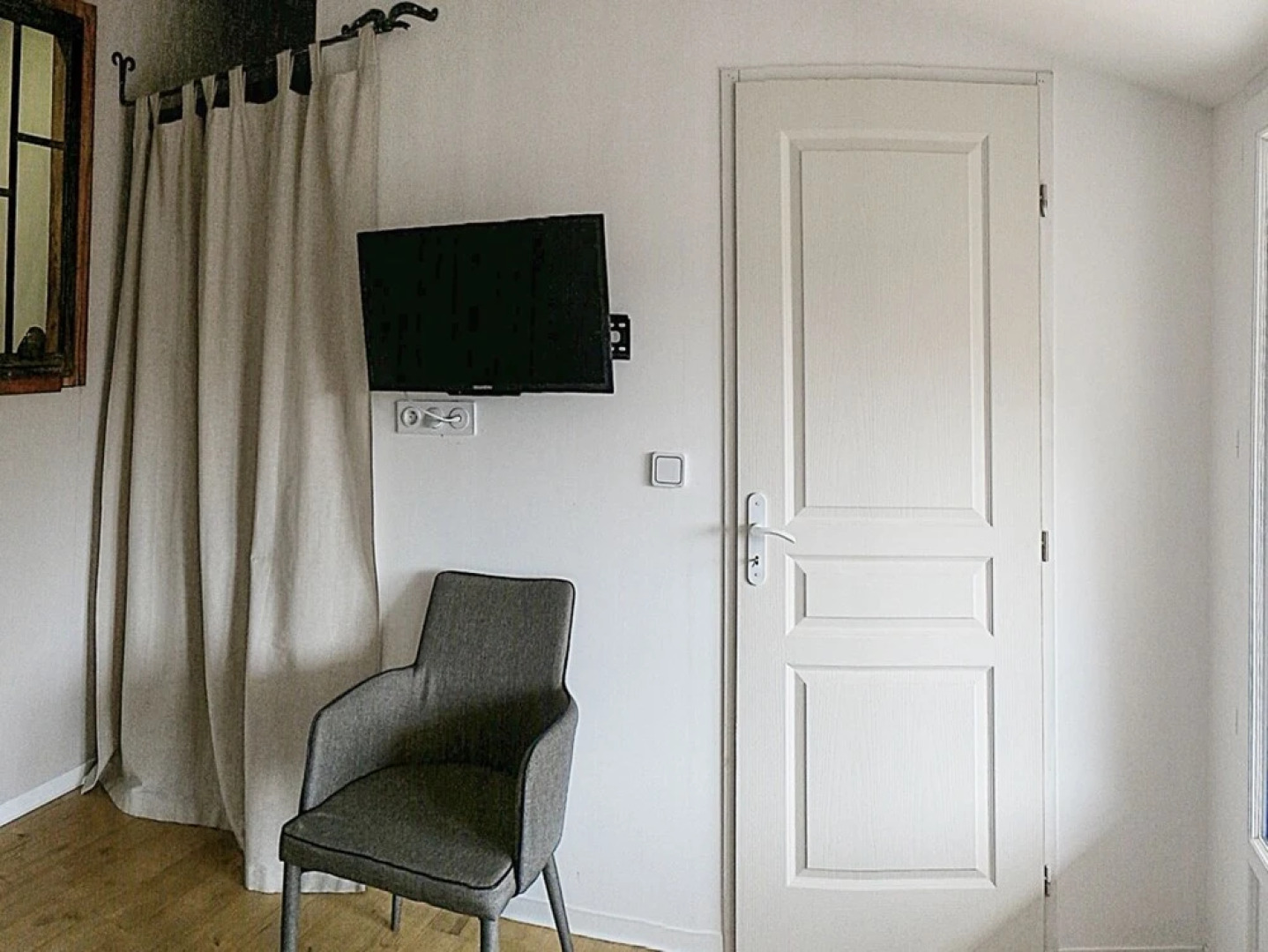 House With one Bedroom in Montjoie-en-couserans, With Enclosed Garden