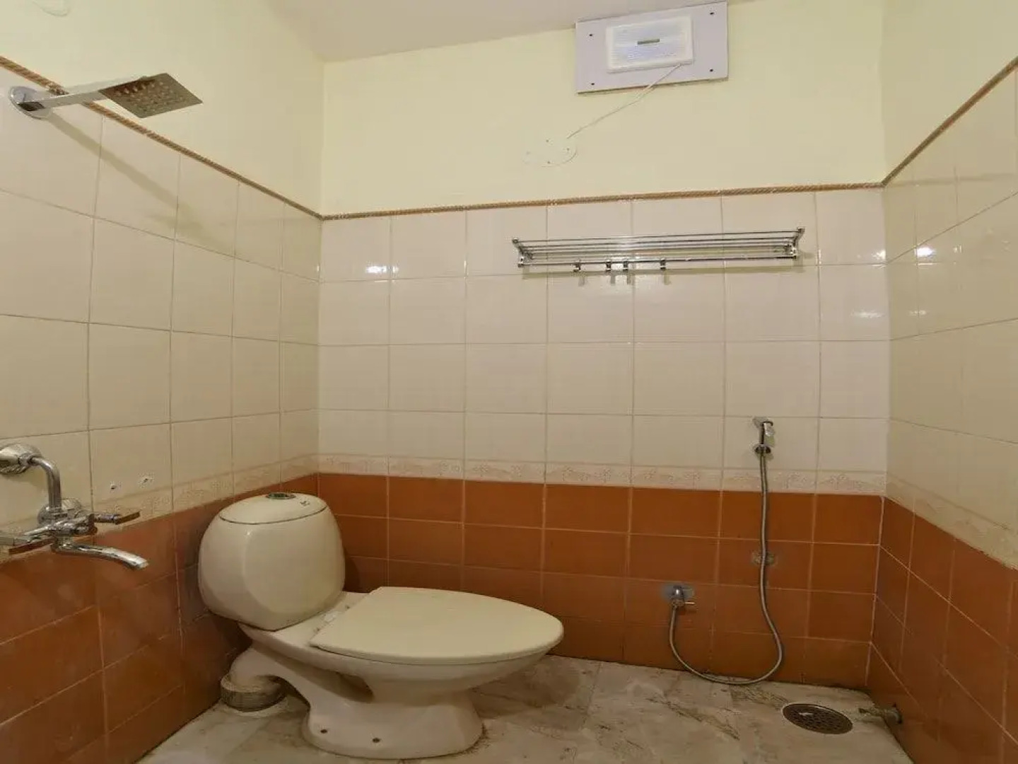 OYO Rooms Sri Nagar Colony