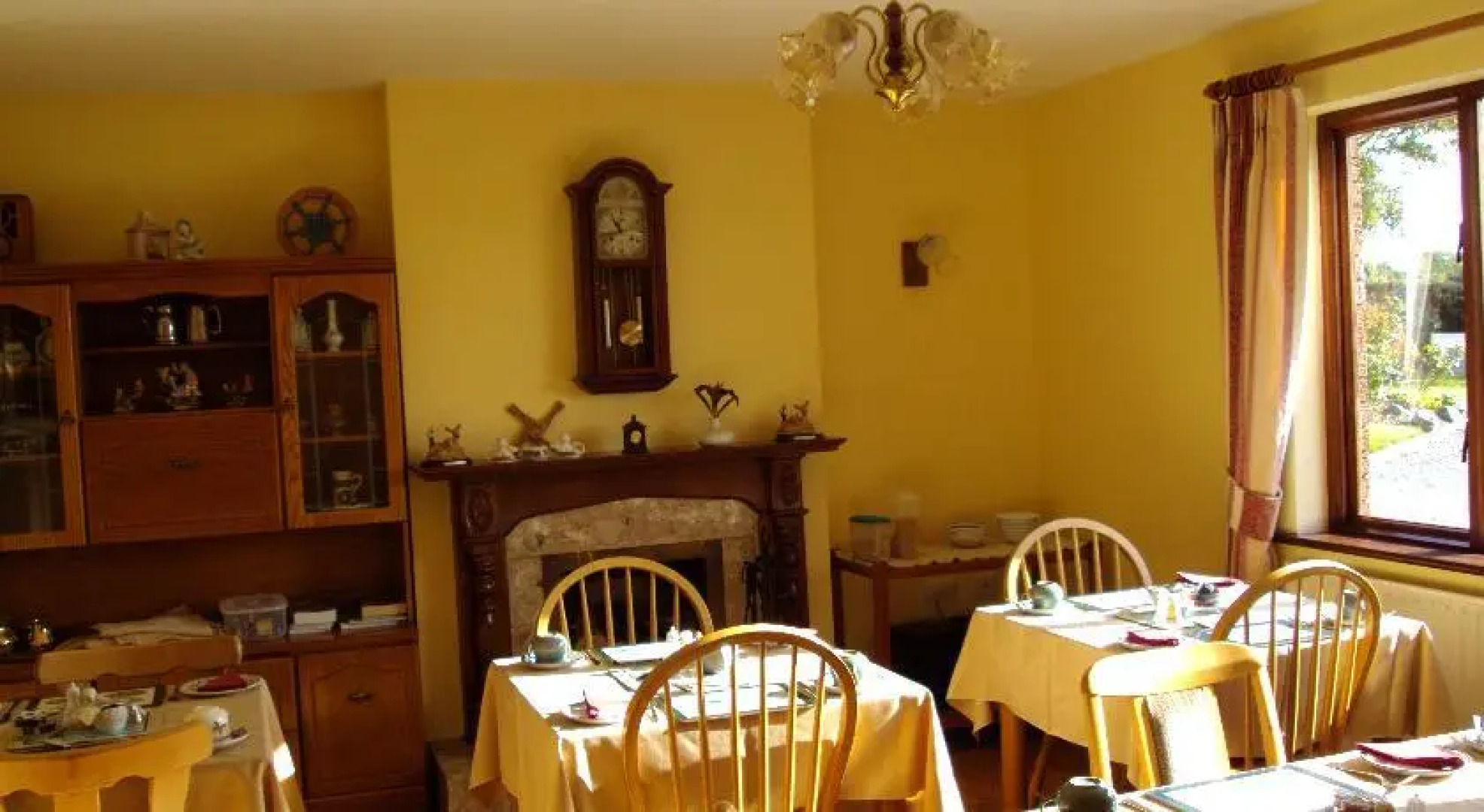 Hollywood Bed and Breakfast