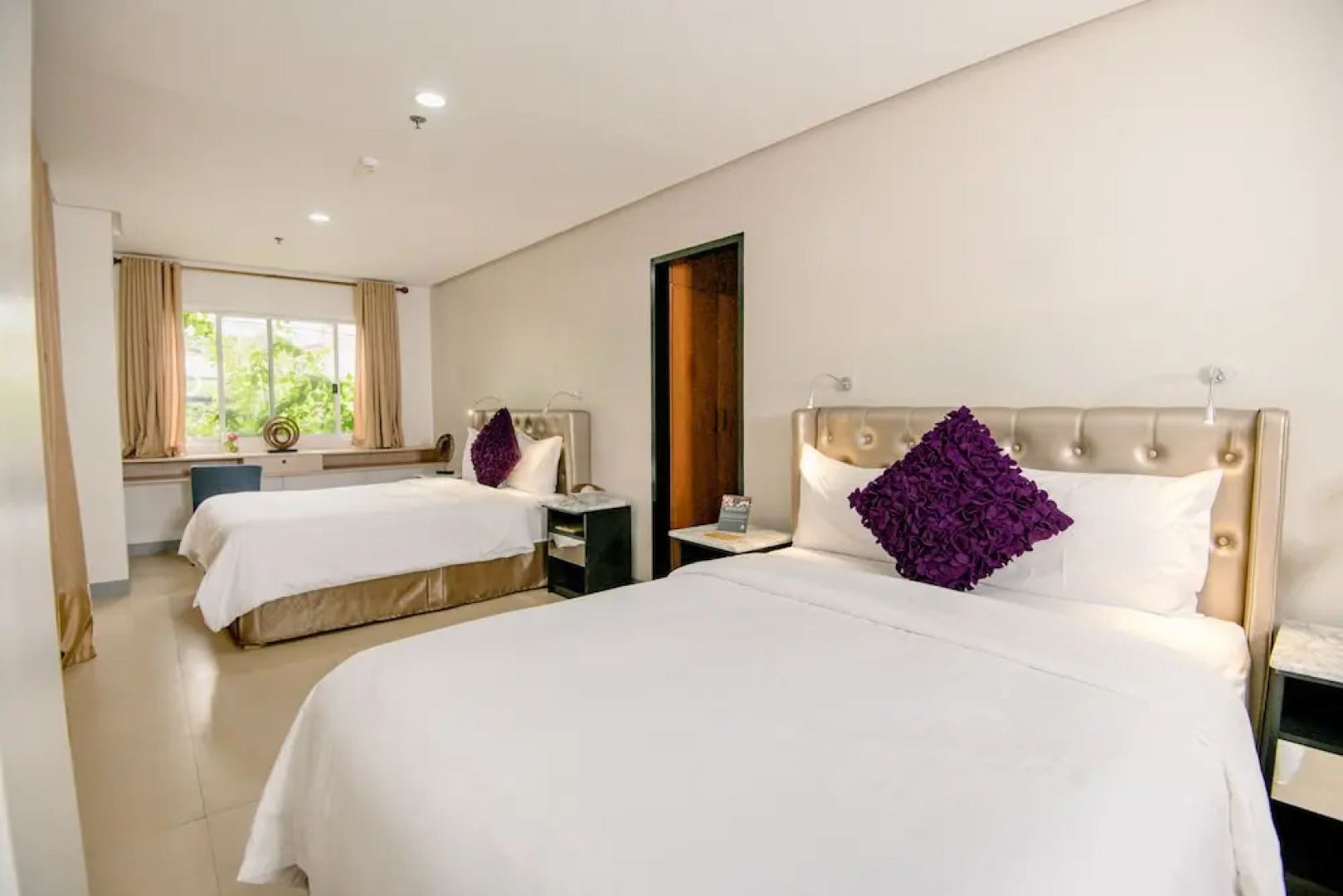 Sta. Barbara Residence Hotel