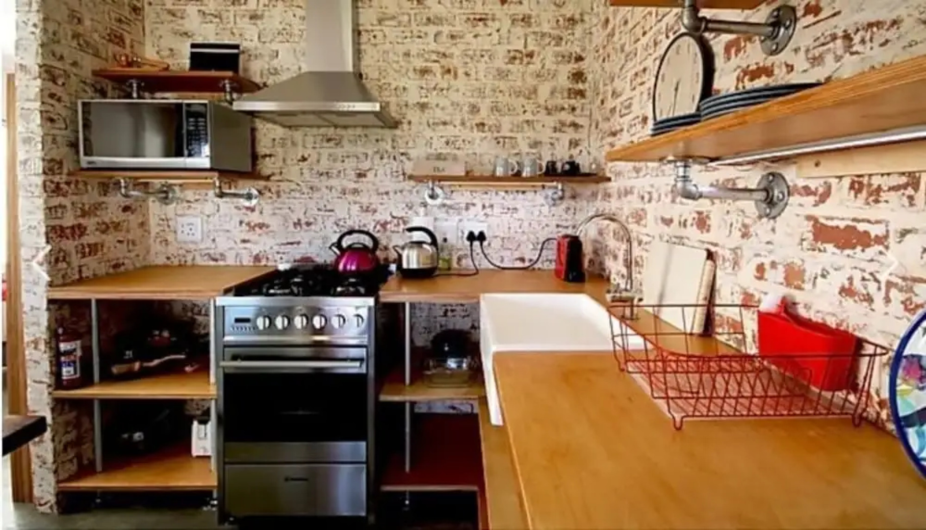 Lark Rise Guest Farm