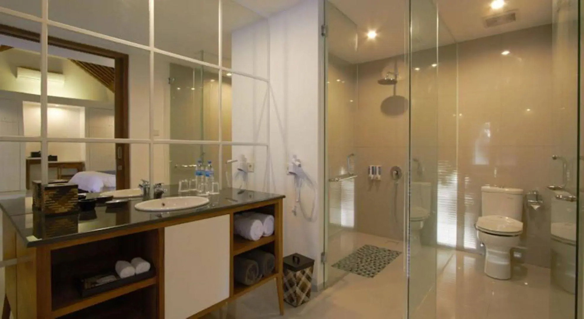 The Kanjeng Suite & Villa Sanur