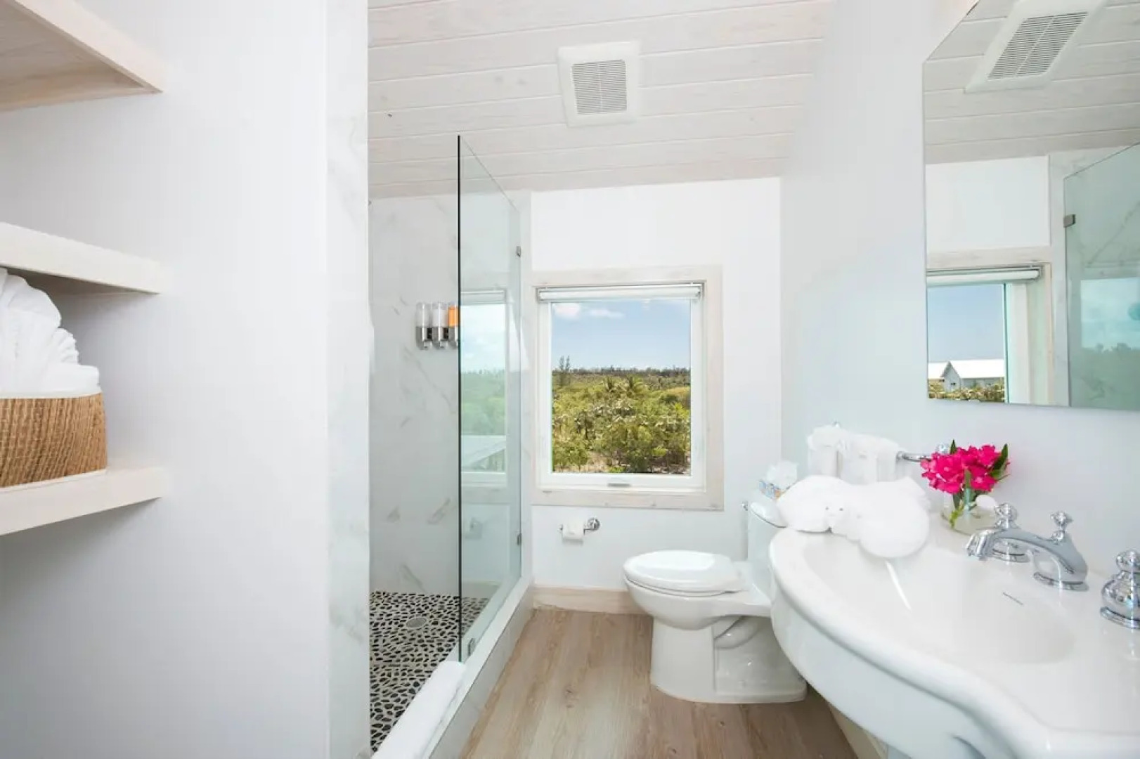 See Sea by Eleuthera Vacation Rentals