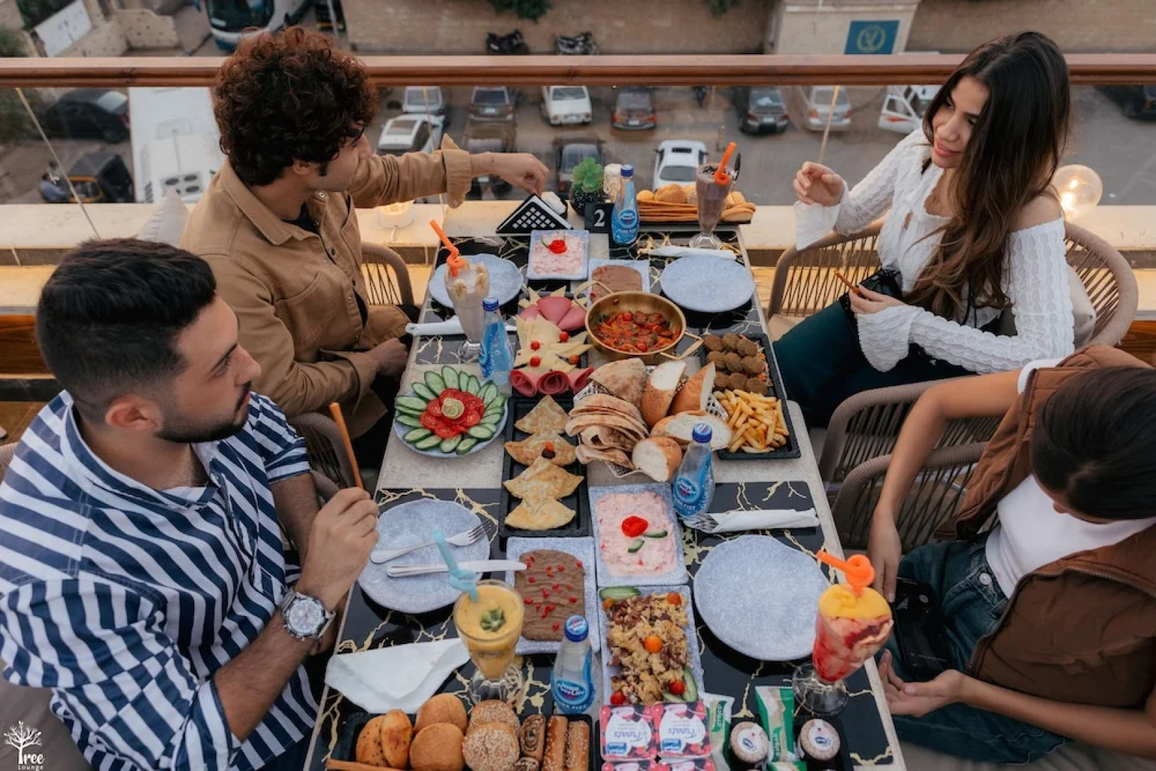 Shadow Pyramids View INN