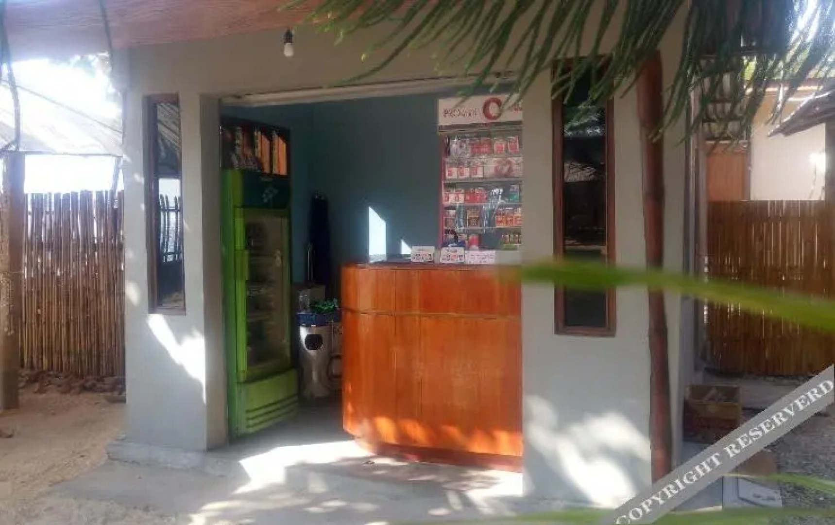 Sunrise Hotel Larantuka