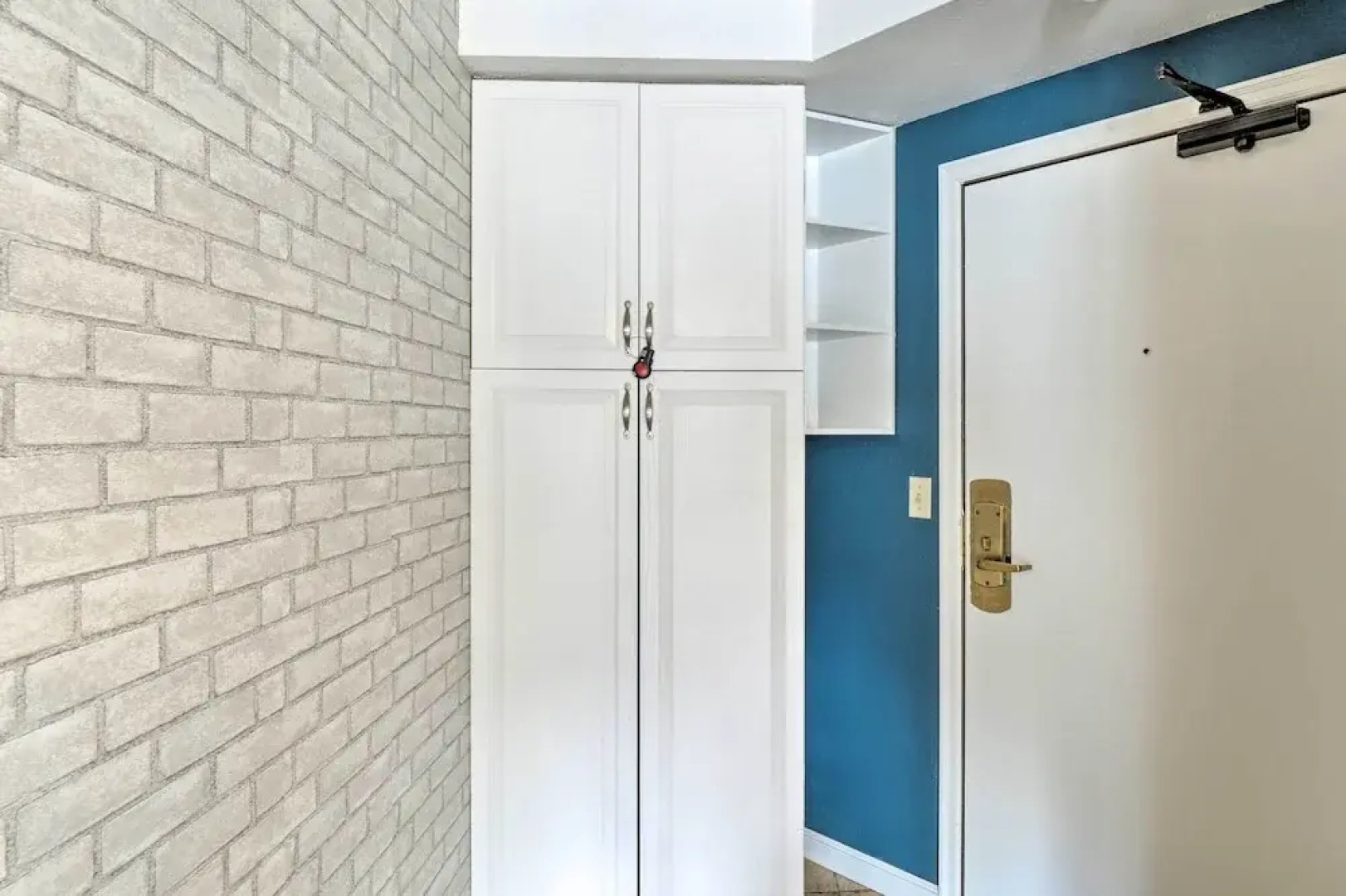 Chic Winter Park Studio w/ Community Hot Tub