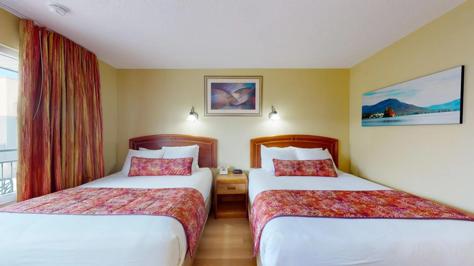 Surfside On The Lake