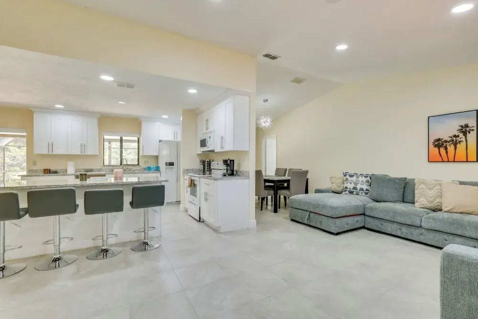 Saltwater Pool & Lanai: Lehigh Acres Escape!