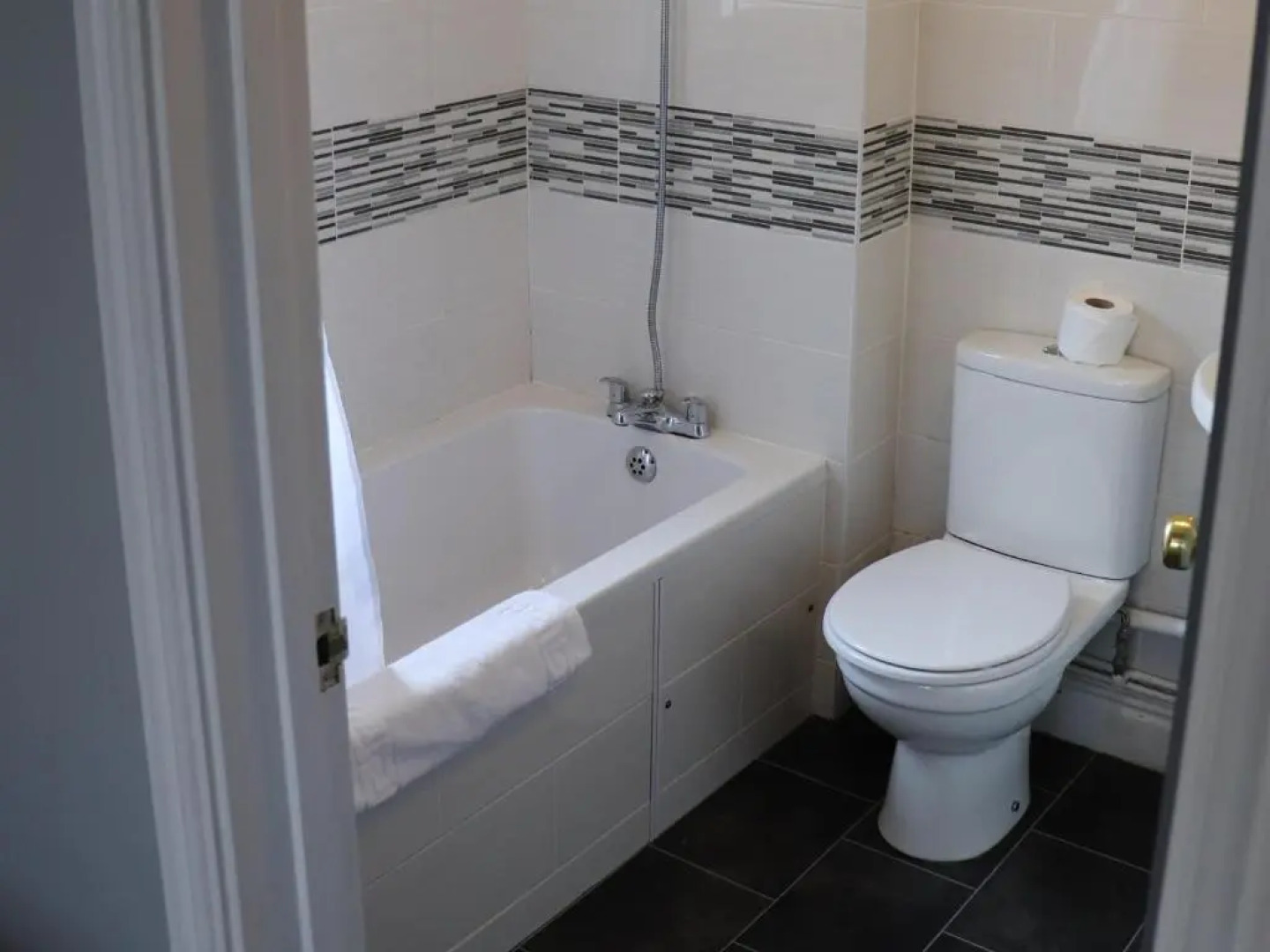 The Old Pheasant Hotel