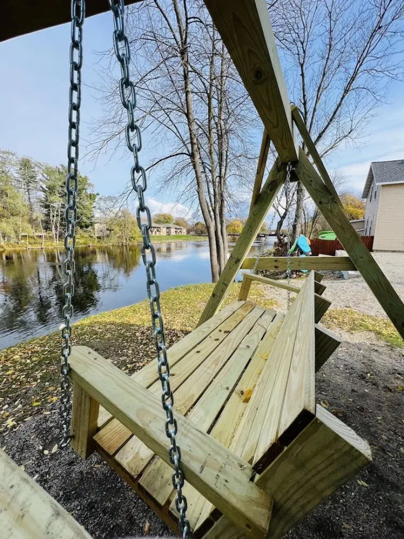 The Waterfront - Waterslide Game Room Sleeps 26