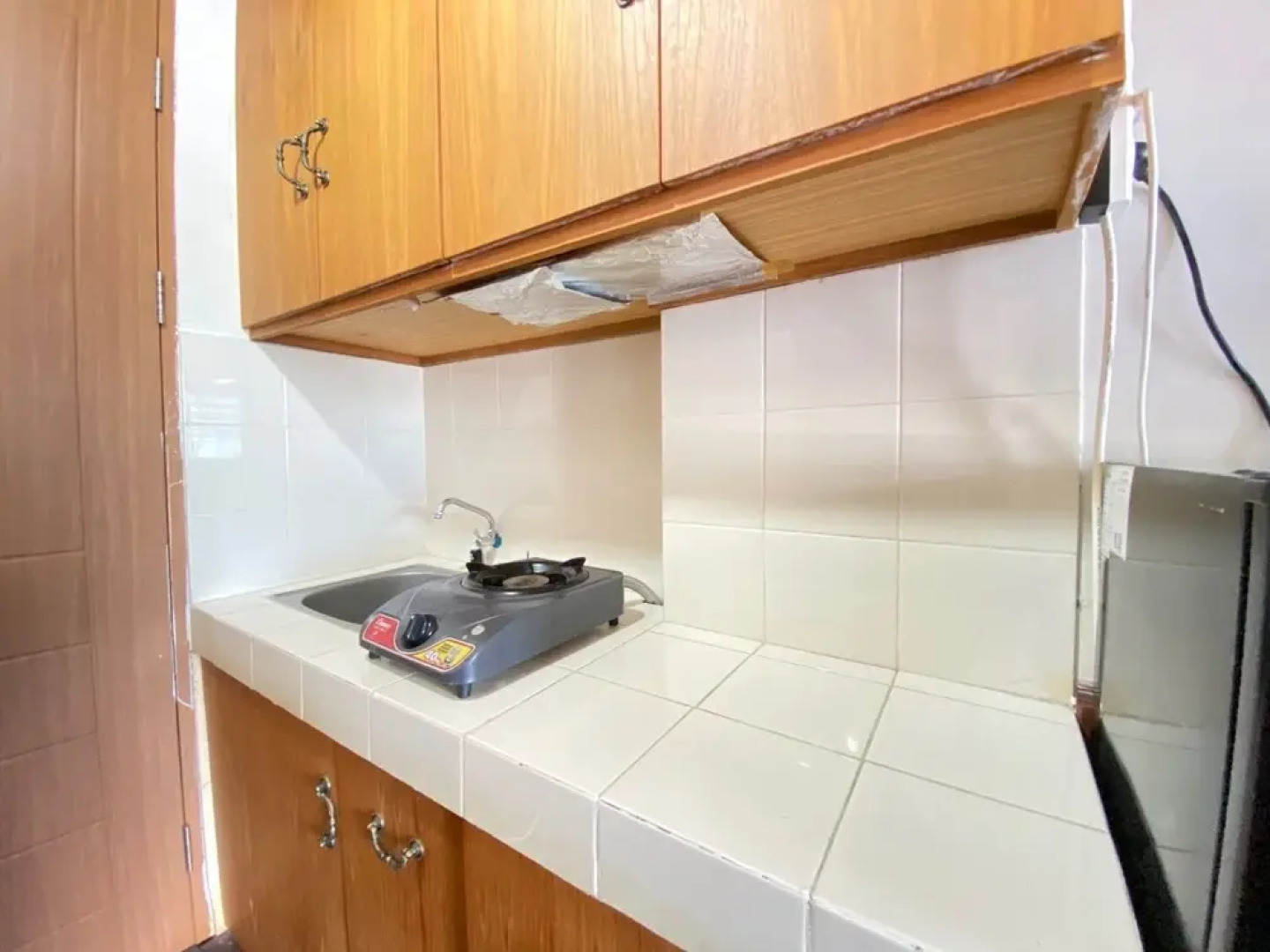 Cozy & Artistic Studio at Pinewood Jatinangor Apartment