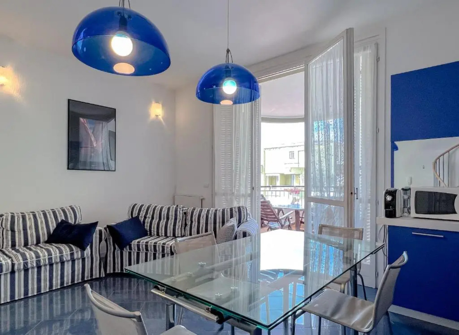 Appartamento in pineta con vista mare e piscina