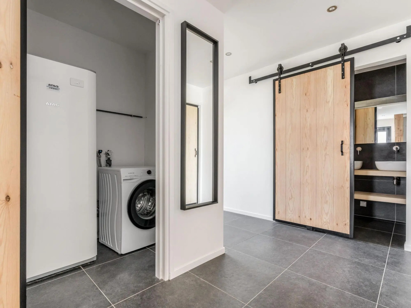 Modern house with two bathrooms, on a holiday park near Baarle-Nassau