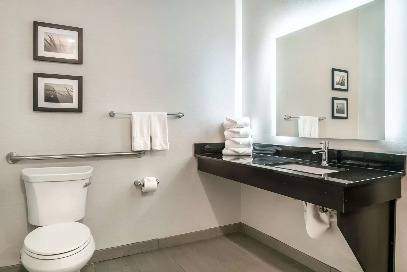 Comfort Inn & Suites Adrian