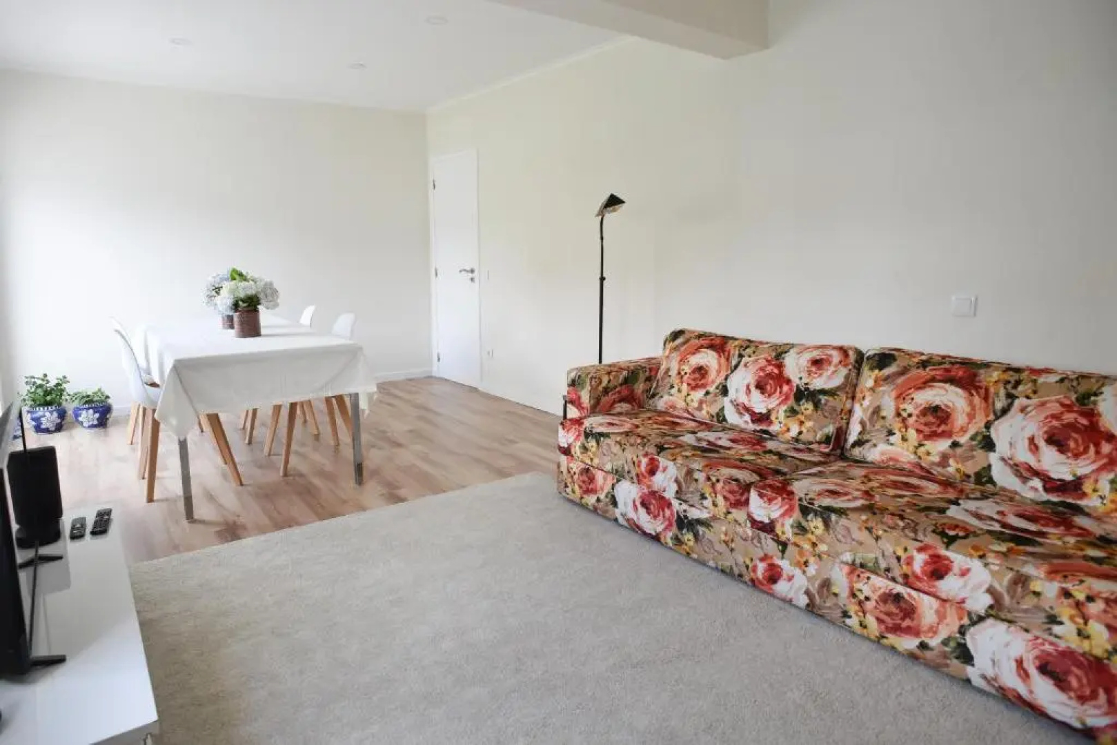 Nia Azorean Apartments