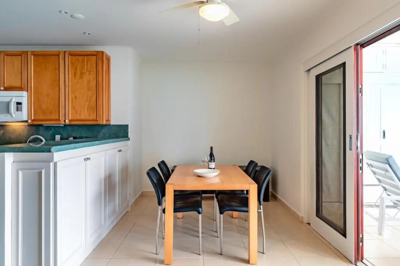 Bellevue Beach Apartments 5