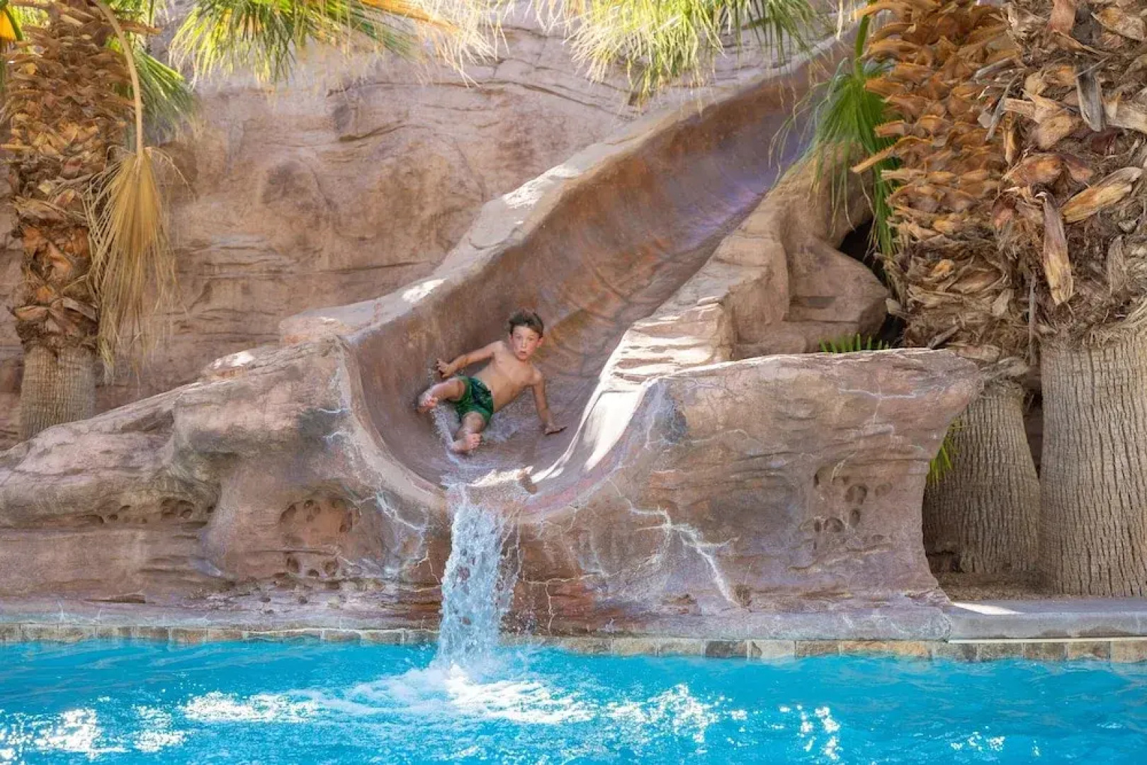 Mollie's Landing 7 Bedroom Home