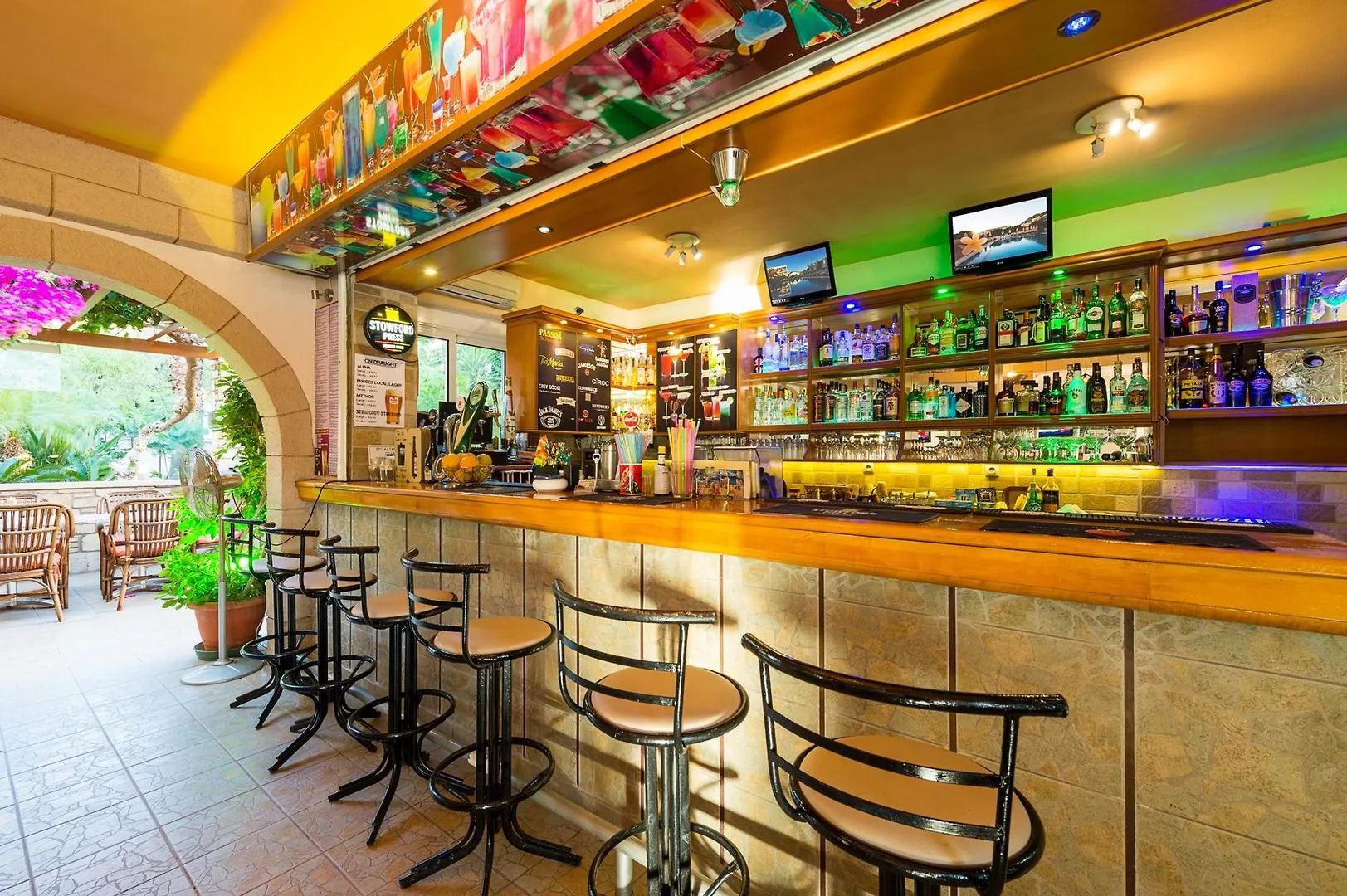 Summer Memories Hotel Apartments