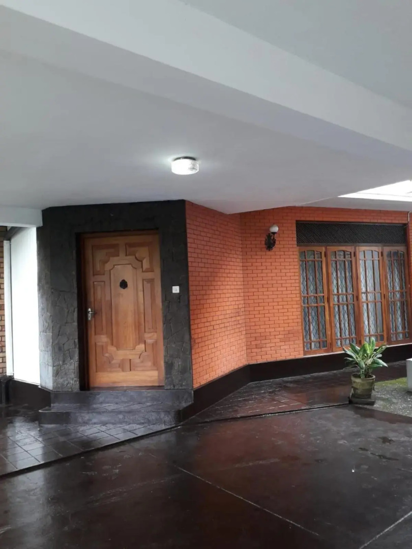 Ceylon Travel and Stay Lodge