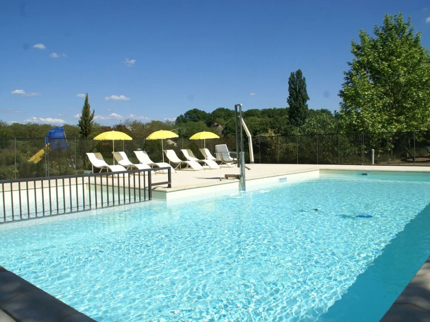 Cosy Holiday Home in Castelnaud-la-chapelle