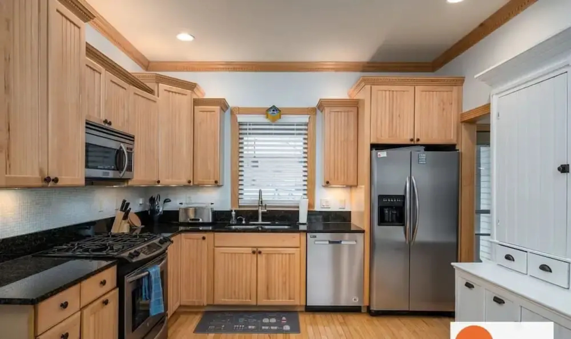 Lake Life Getaway - Condo Near Downtown