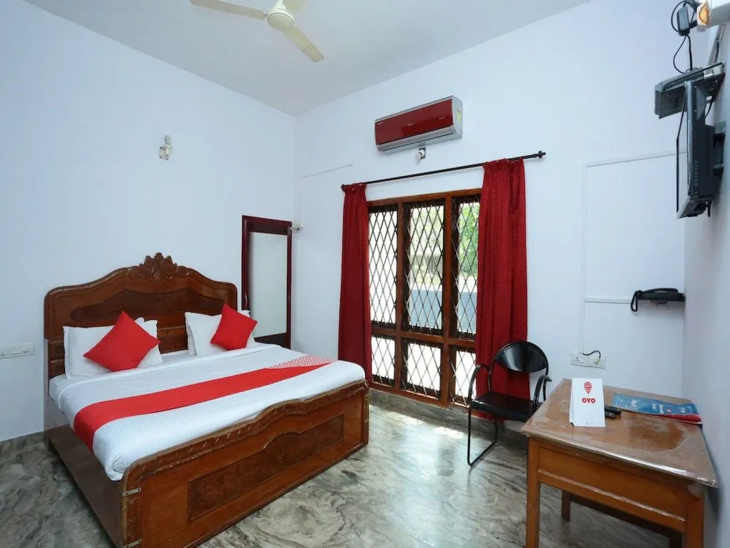 Oyo 16717 Sreekrishna Kailas Inn