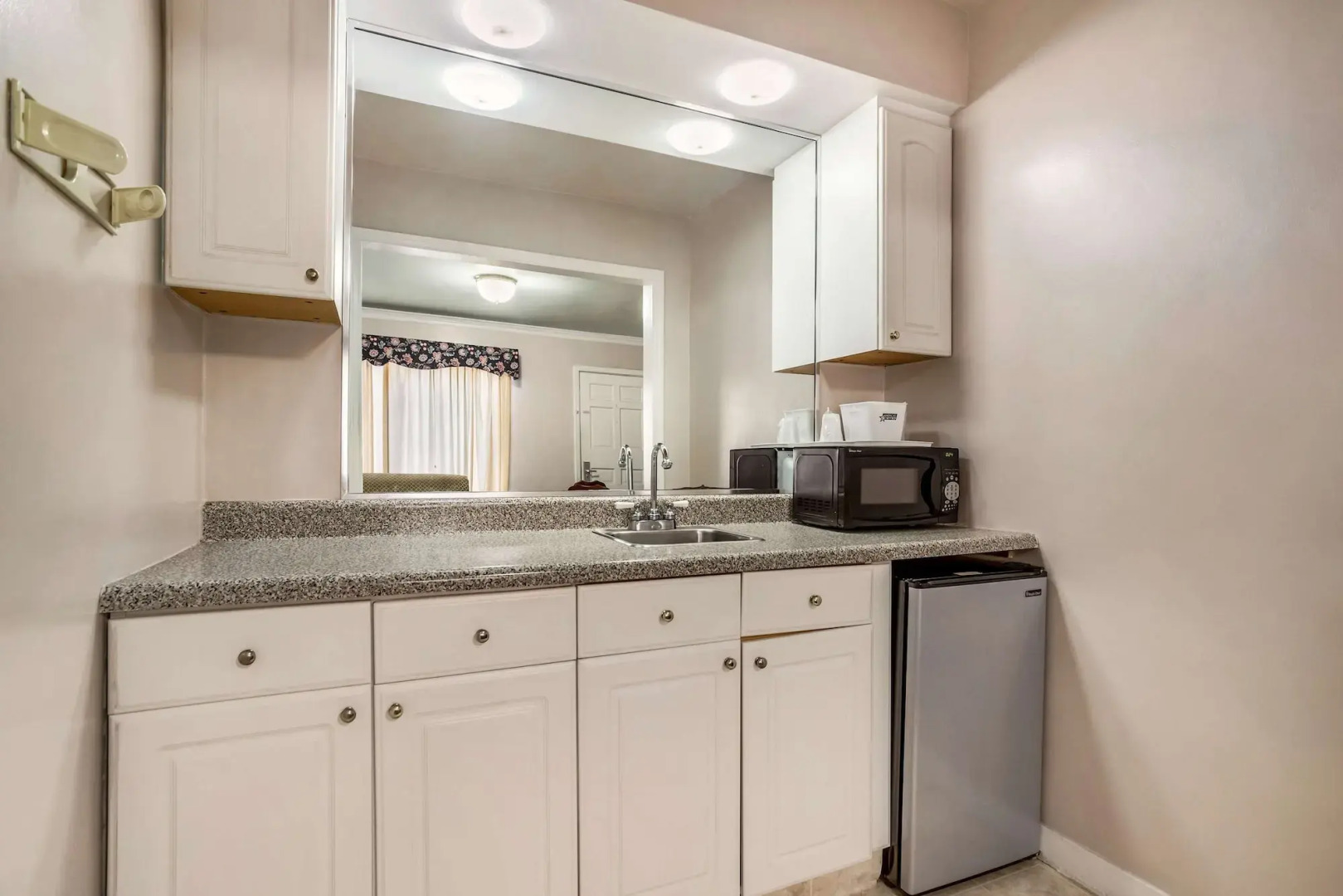 Americas Best Value Inn Historic Clewiston Inn