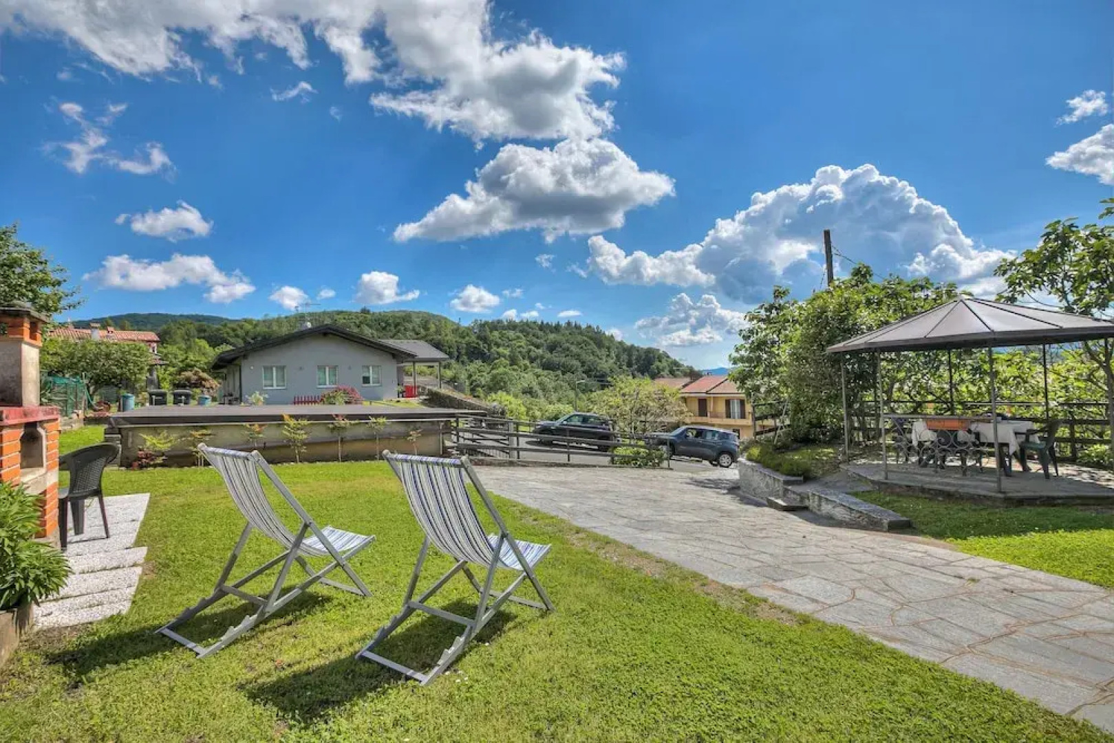 Zio Enry Garden Orta Lake