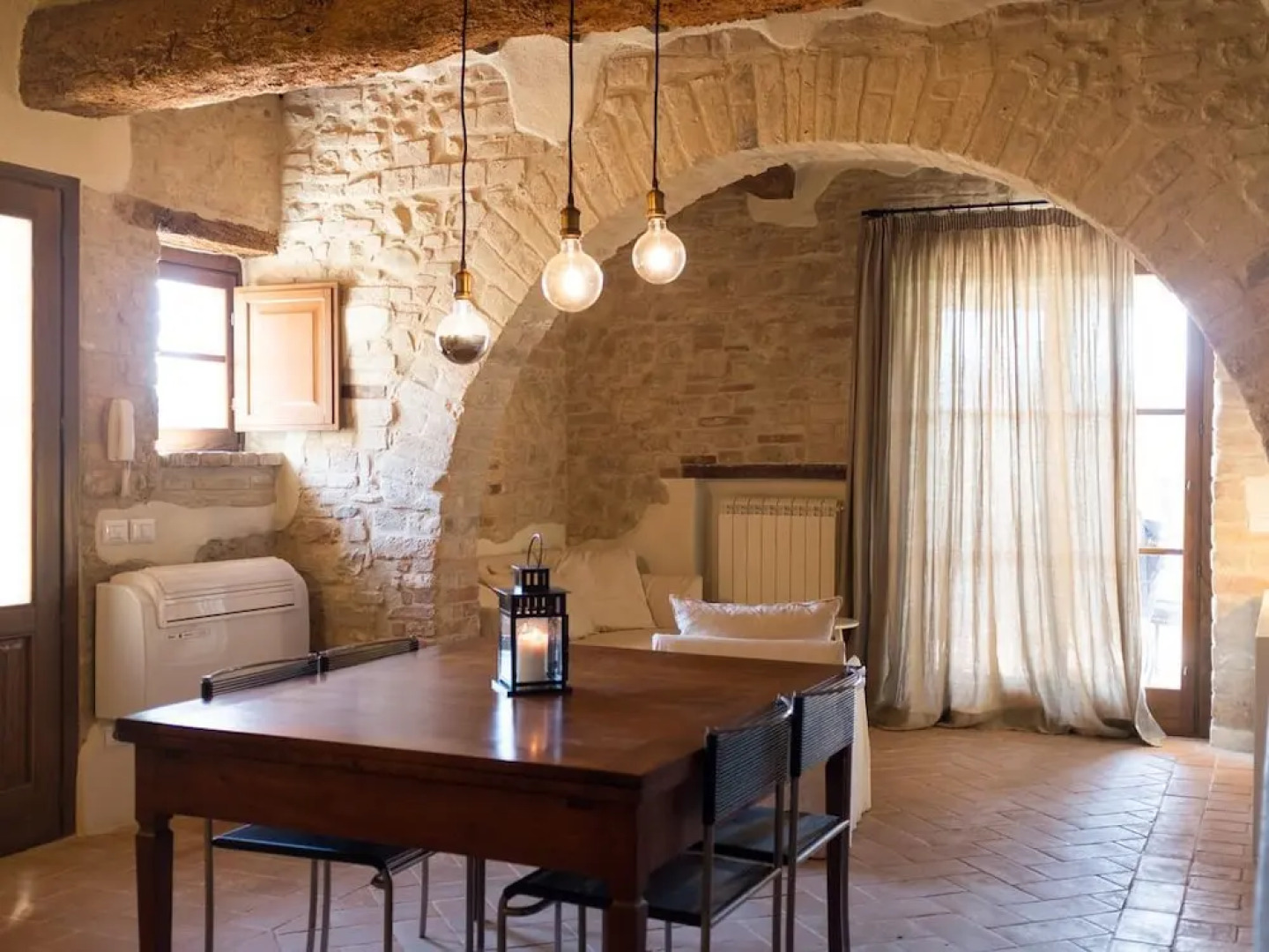 Umbria Country Shelter