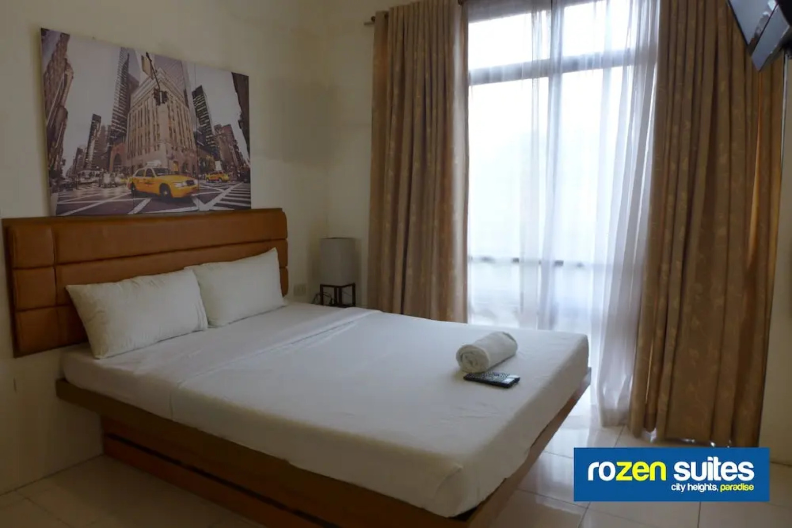 Rozen Suites Paradise
