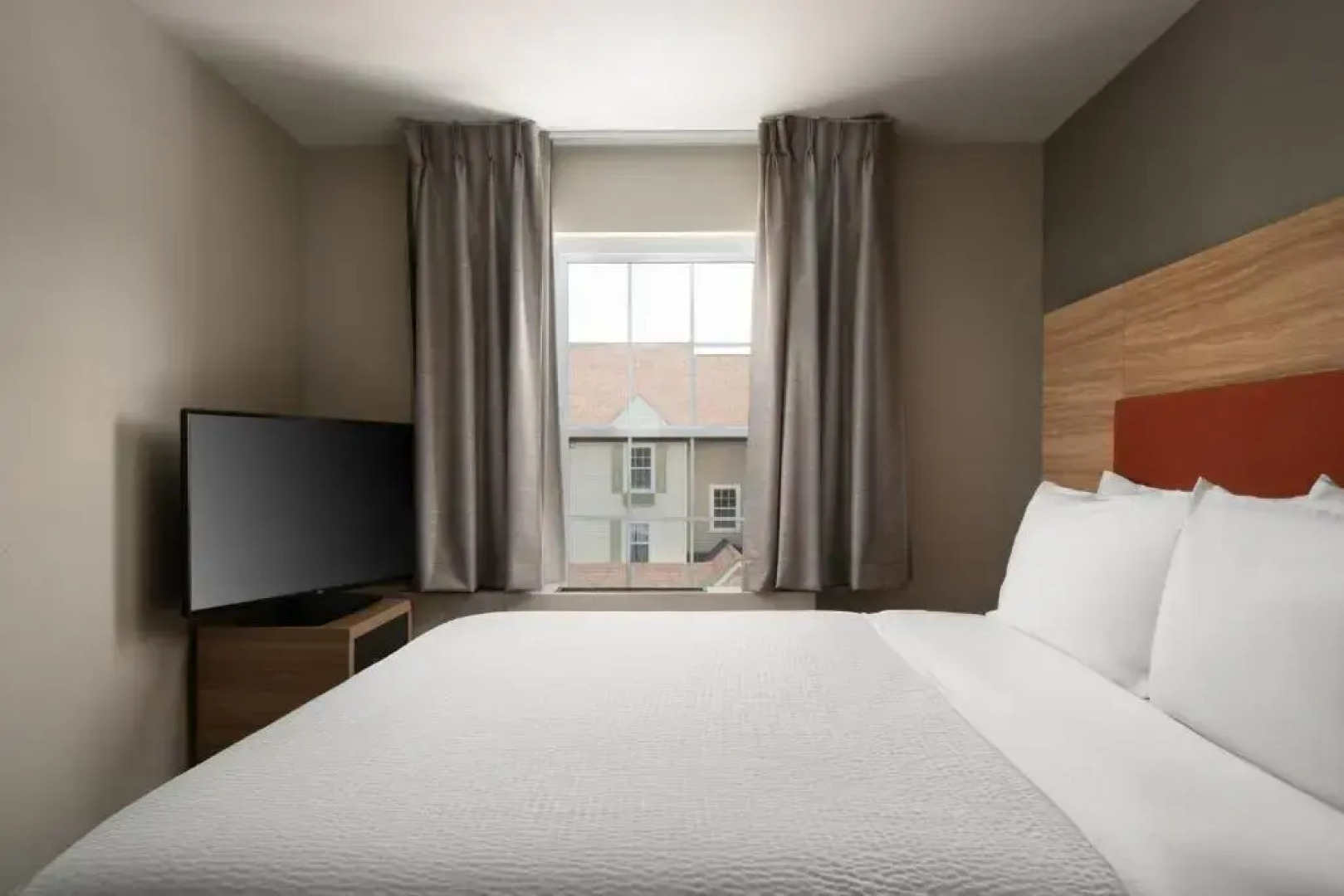 Candlewood Suites St. Louis - St. Charles