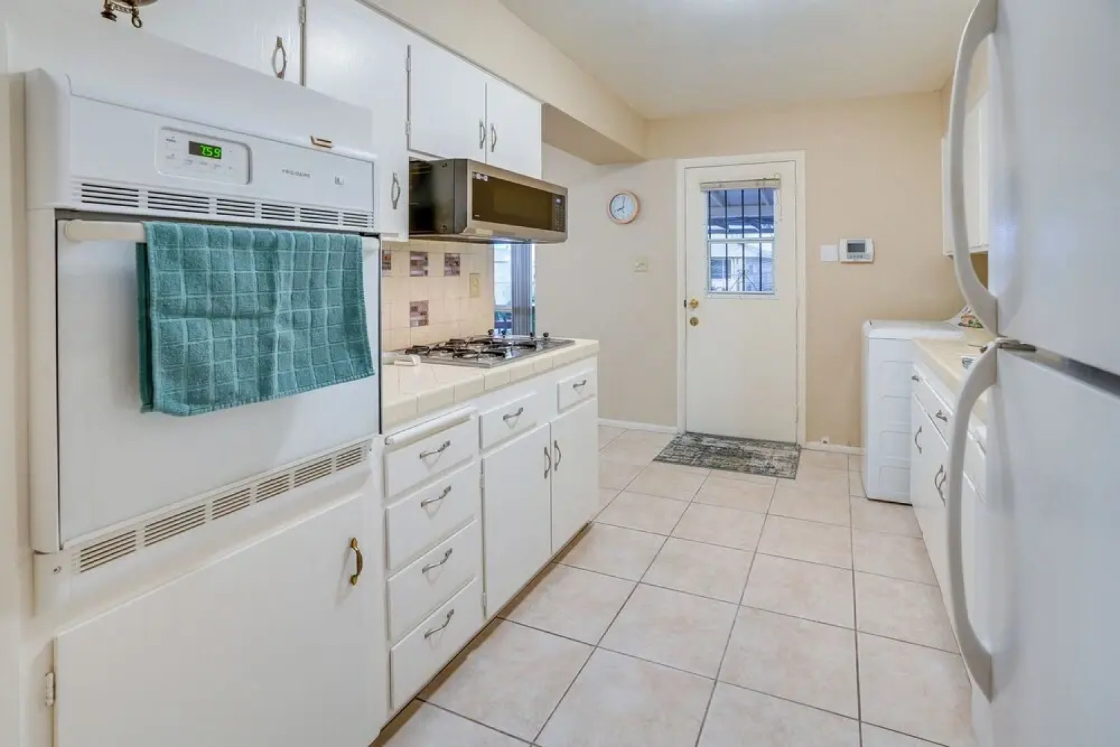 Patio & Yard: Sun City Home Near Casinos