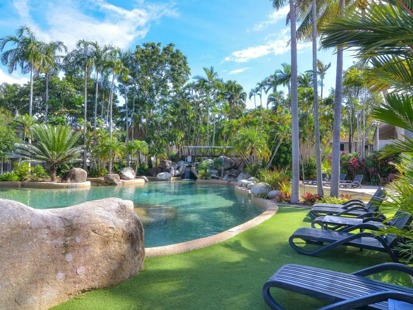 Reeforest☆2 pools☆spa☆hammock☆scooters☆WiFi☆Netflix☆parking☆