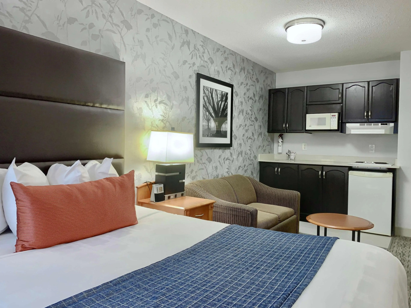 Best Western Plus Regency Inn & Conference Centre