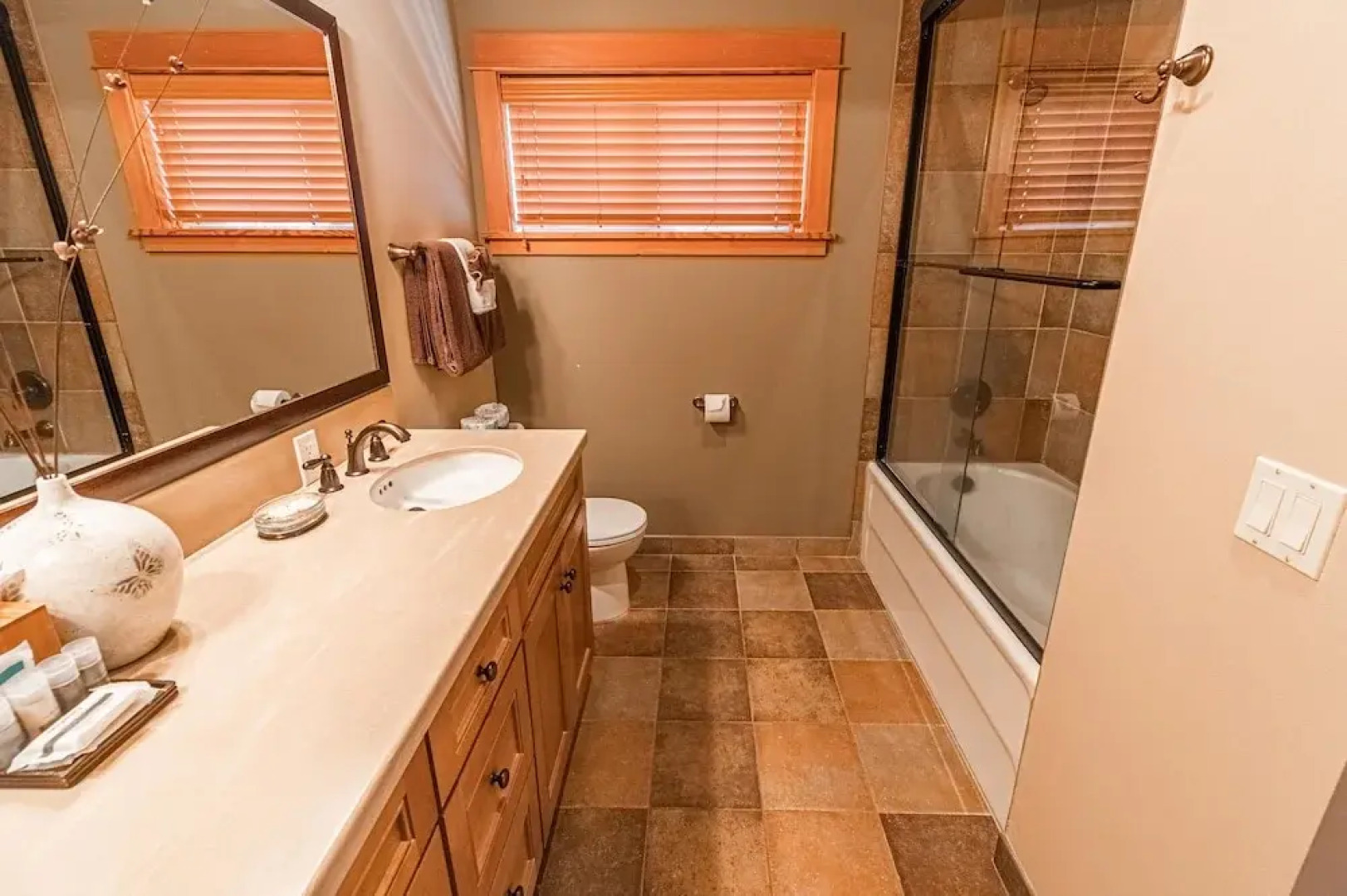 Lodges at Cannon Beach C2