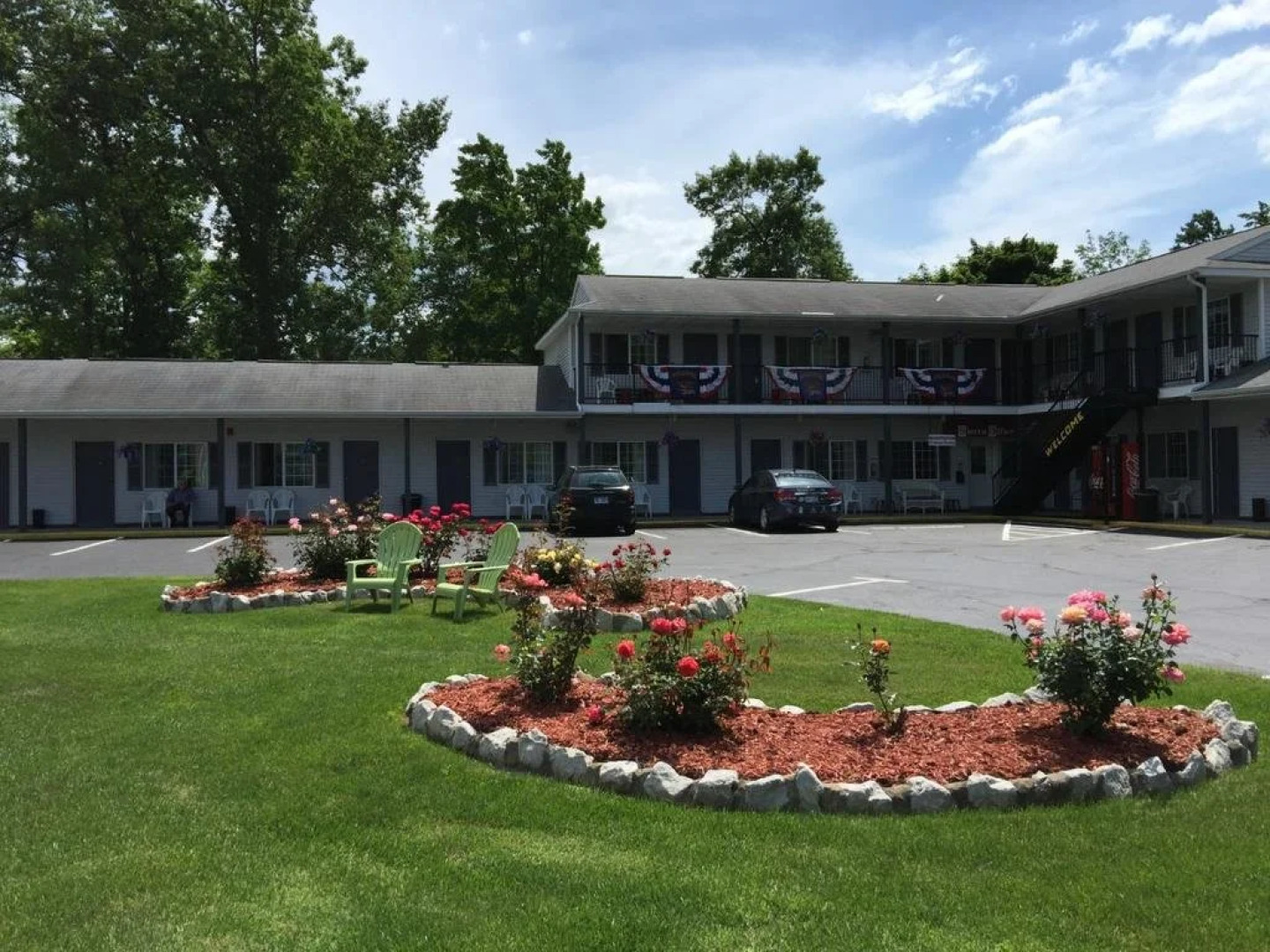 The Sierra Motel