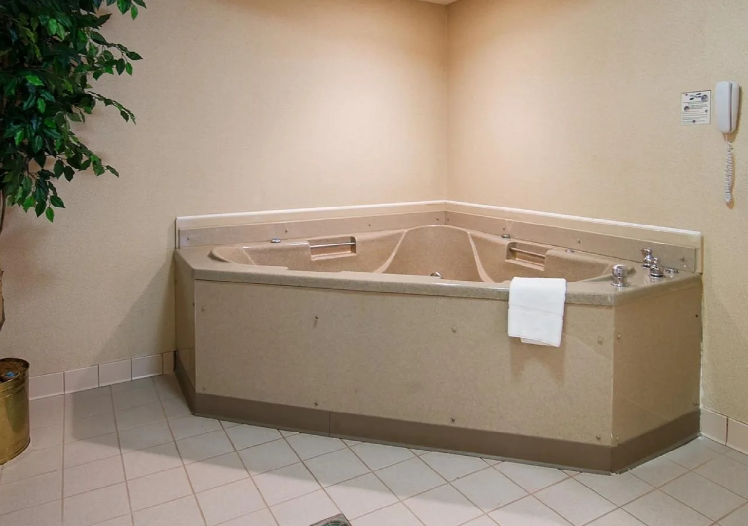 Best Western Hiram Inn & Suites