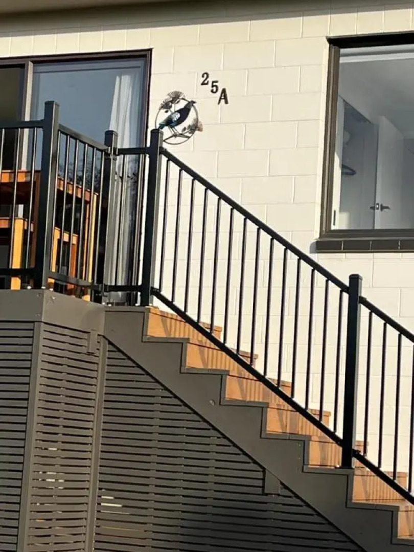 Cozy 2 bedroom with room for a boat