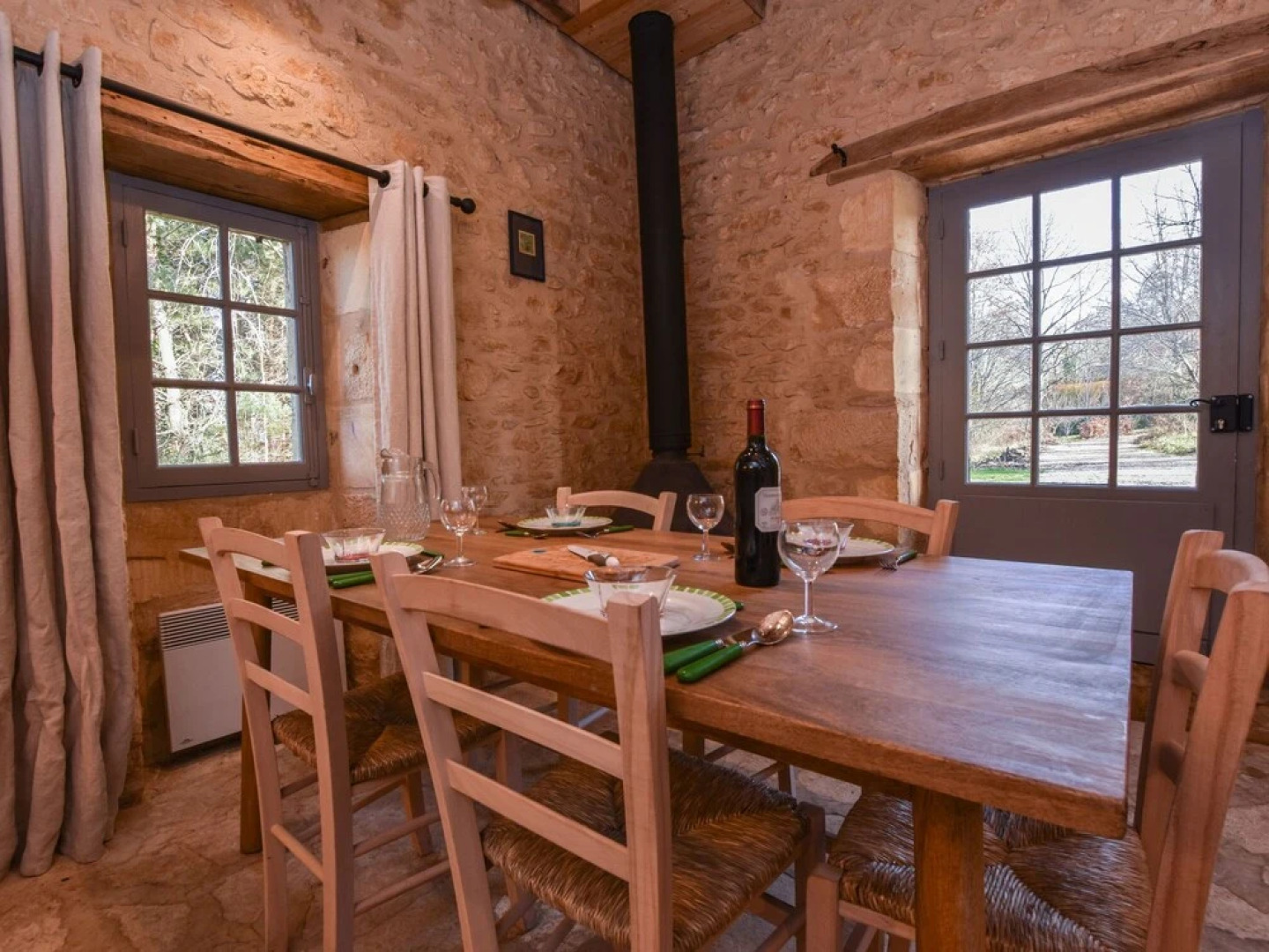 Cozy Holiday Home in Saint-Germain-de-Belves with Garden