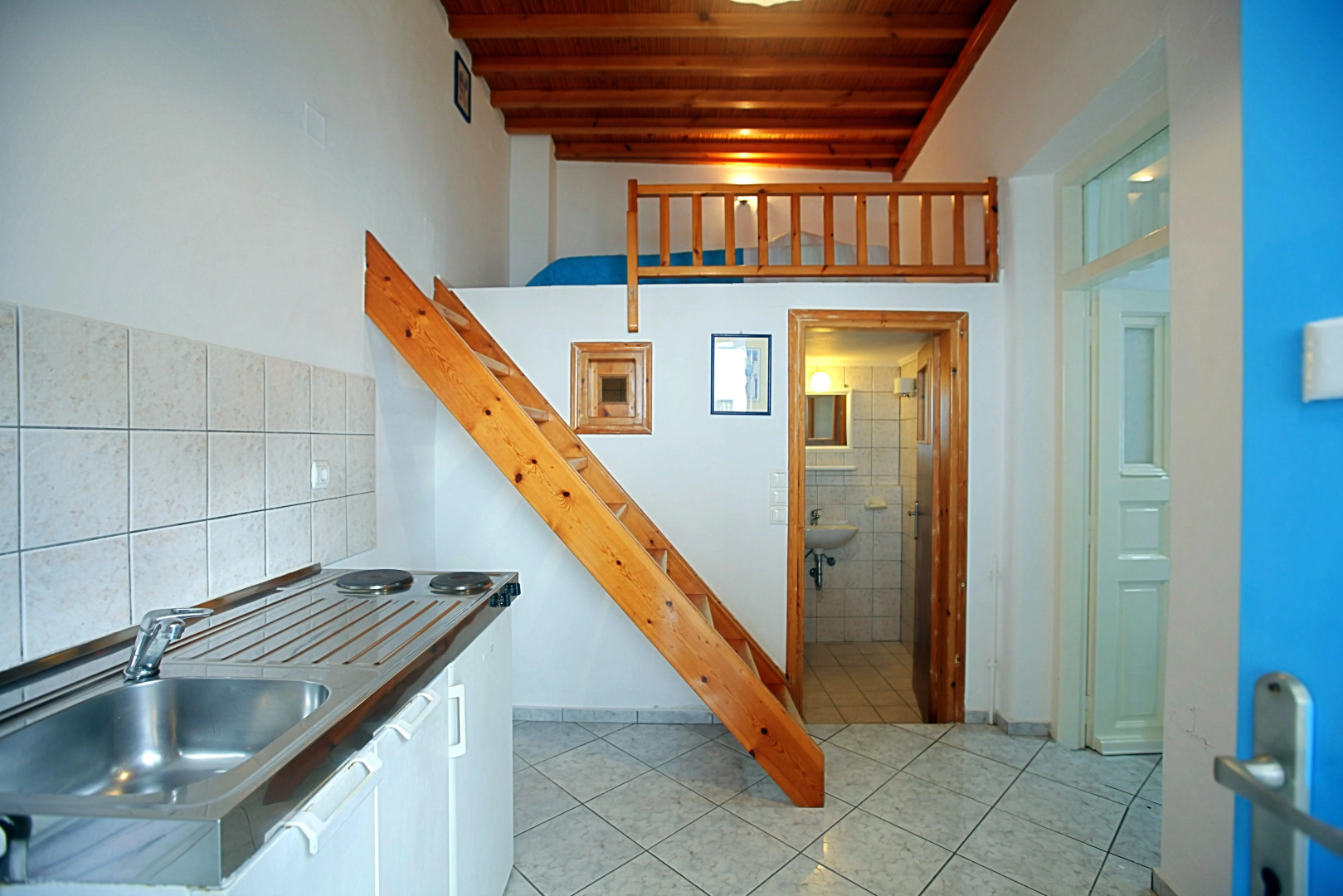 Aphrodite Garden Studios & Olympia Annex