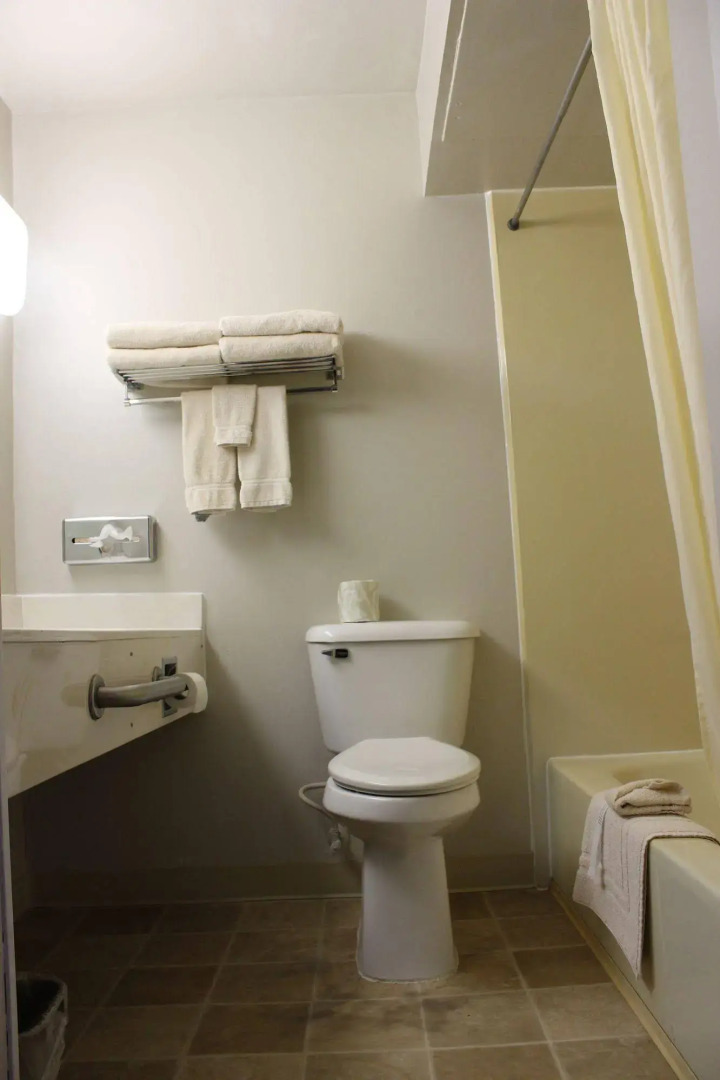 Howard Johnson by Wyndham Springerville