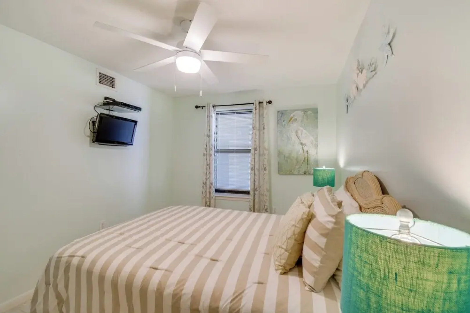 'seagulls Nest' Oceanfront Oasis w/ Pool Access!