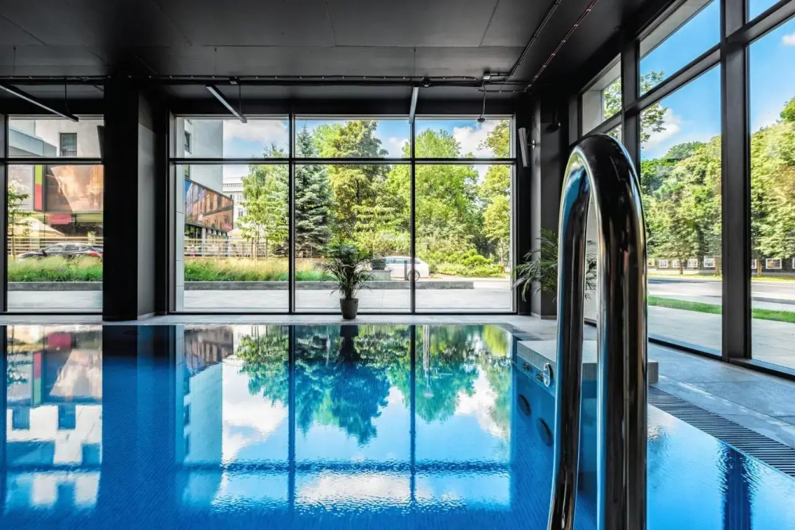 PLATiNIUM RESIDENCE&SPA BASEN-SAUNA CENTRUM