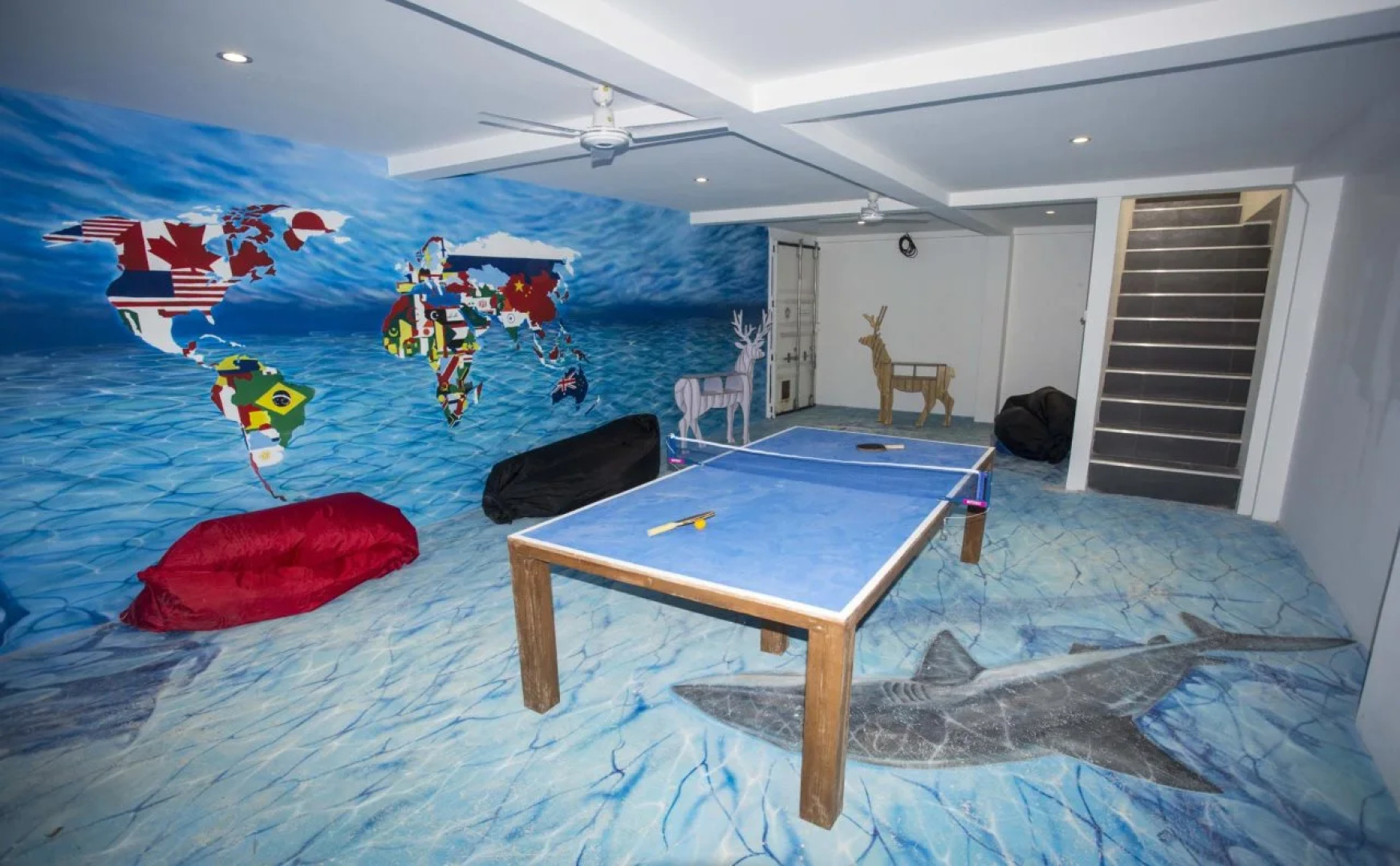 CHILLAX Flashpackers Boracay