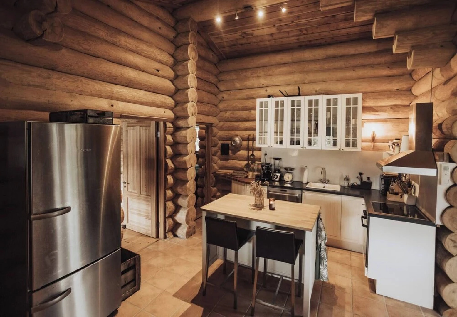 Fjordhygge, Cozy Log Retreat Near Sea & Forest - Sauna & Outdoor Living
