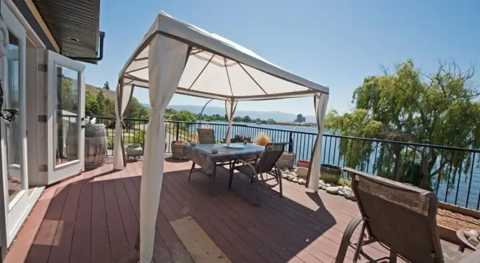 Poplar Point Lakeview Home